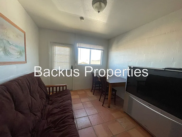 1580 Wanda Ave #A — Photo 5