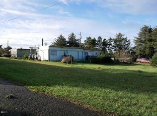 82 NE 57th St, Newport, OR 97365