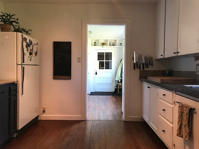140 E Birch St — Photo 5
