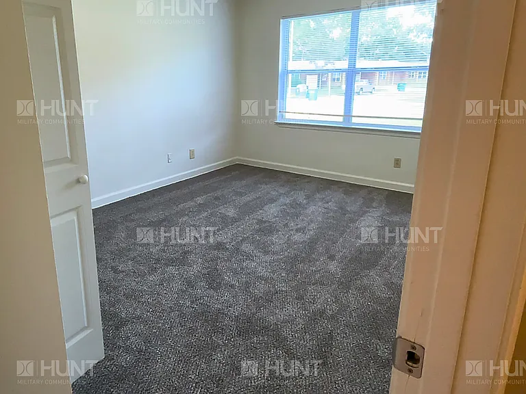 1450B Grissom Ct — Photo 4