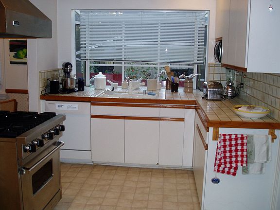 3rd image of 5328 Candace Pl