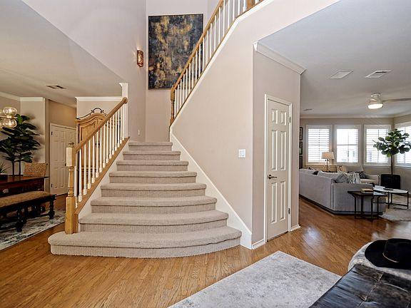 5th image of 11540 Emerald Falls Dr