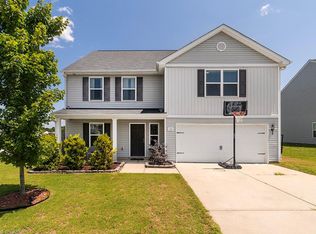 102 Seward Pl, Burlington, NC 27217