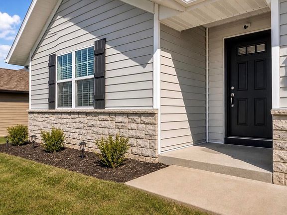 4th image of 5601 W Pecan Street