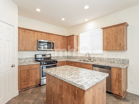 4th image of 2712 Ineisa Ct