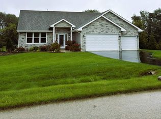10175 Creek Ridge Trl, Belvidere, IL 61008