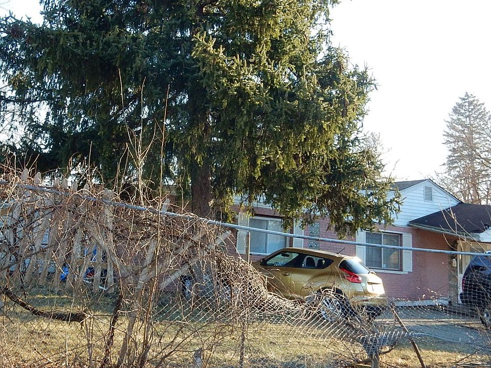 2nd image of 11105 W Outer Dr
