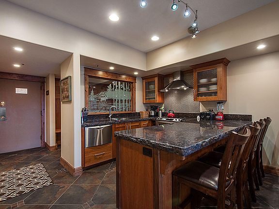 3rd image of 1415 Lowell Ave #140