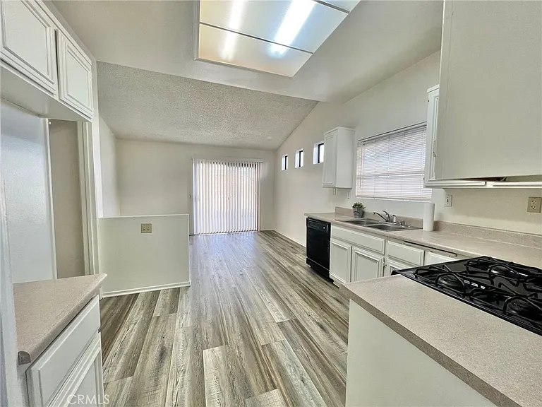 12184 Cobblestone Dr — Photo 9