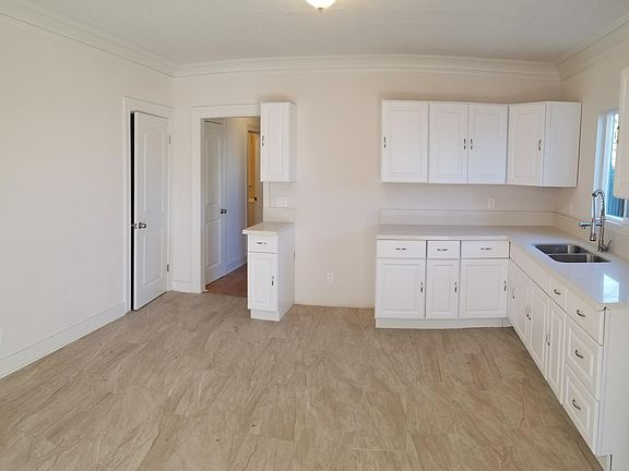 3rd image of 517 W 49th St