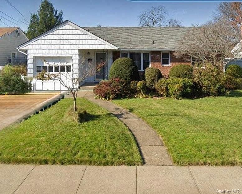 1st image of 2582 Oceanside Road