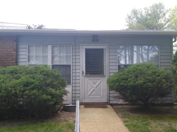 79D Cambridge Cir, Manchester, NJ 08759