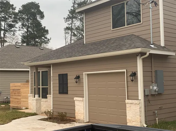 905 Chickasaw Dr, Montgomery, TX 77316