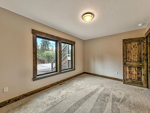 4th image of 14593 Northwoods Blvd