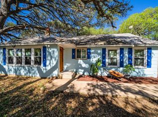 114 Wyatt Ave, Center Point, TX 78010