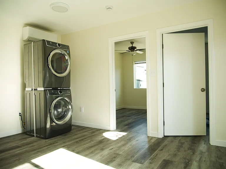 723 W F St #723 — Photo 20