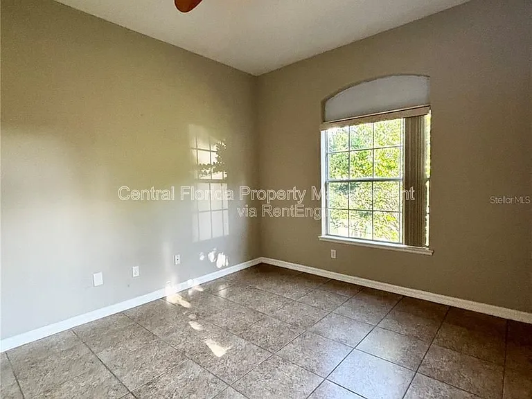 16127 Bristol Lake Cir — Photo 27