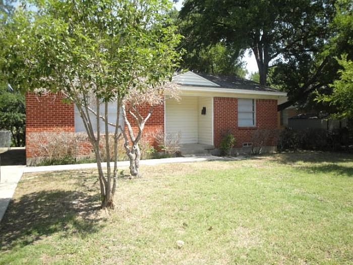 1st image of 1329 Woodcrest Dr