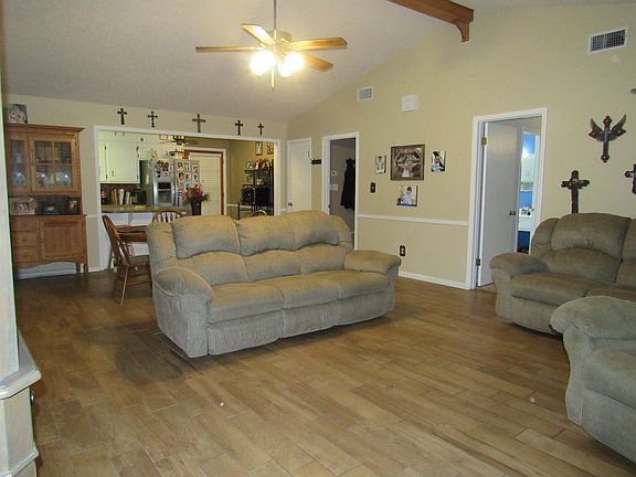 3rd image of 3302 Birdsong St