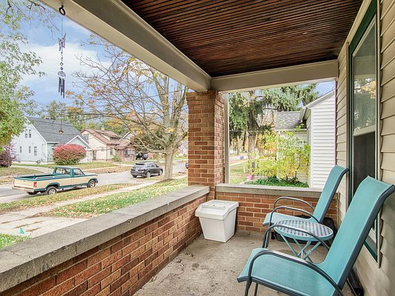 4th image of 1848 Nelson Ave SE