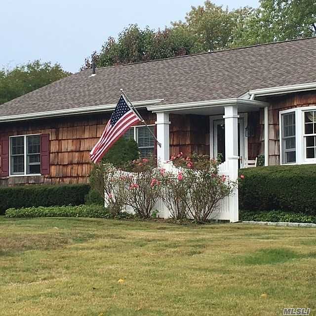 1st image of 11 Revelyn Ct