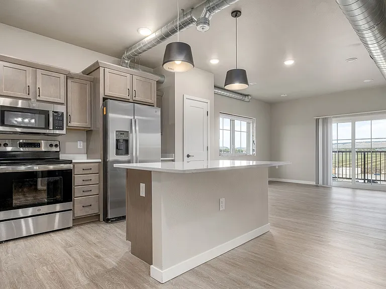 Farmstead Apartments — Photo 37
