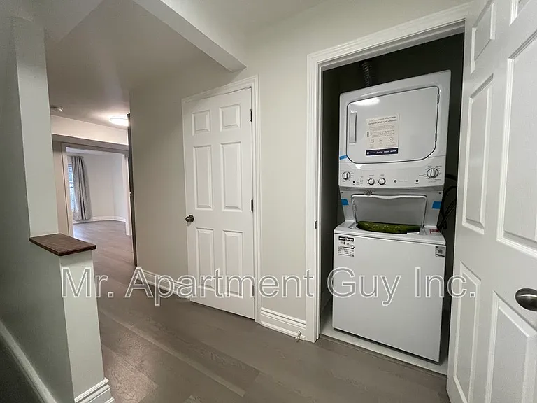 88 Clyde St — Photo 8