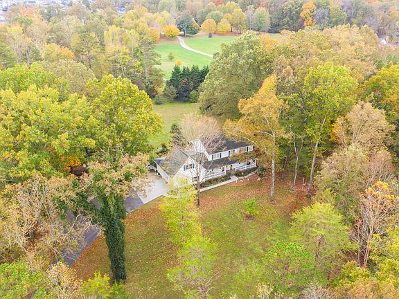 2nd image of 12732 Tanglewood Dr
