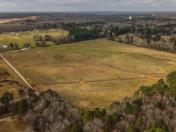 5th image of 14301 Mann Ln