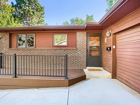 3rd image of 2620 Cornell Cir