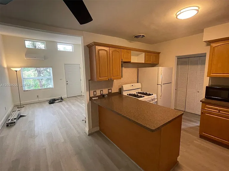 1610 NE 110th Ter #0 — Photo 11