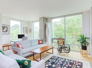 601 W Rosemary St #212, Chapel Hill, NC 27516