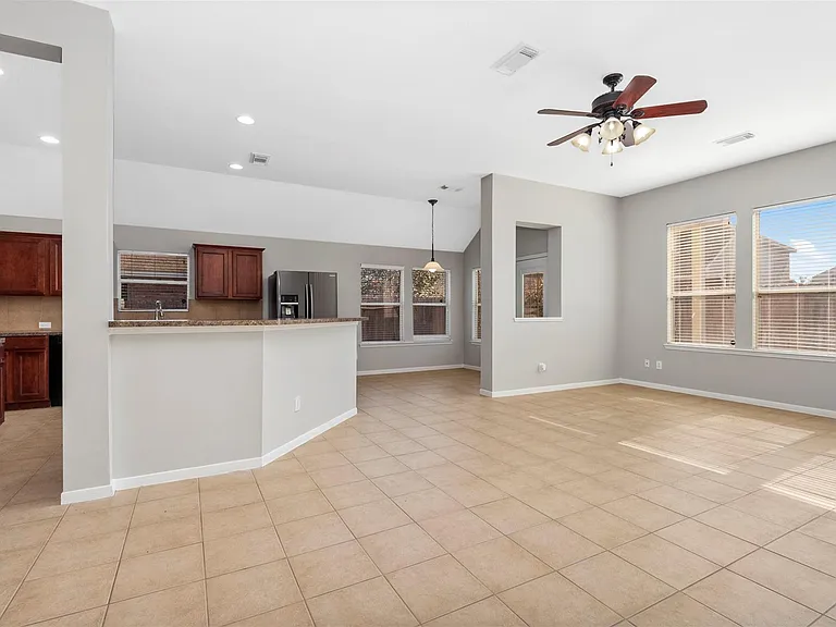 16139 Colt Springs Ln — Photo 5