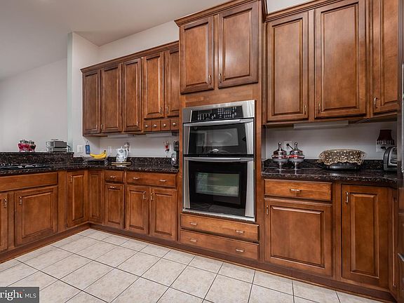 4th image of 10762 McGregor Dr
