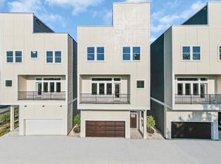 715 Service St, Houston, TX 77009