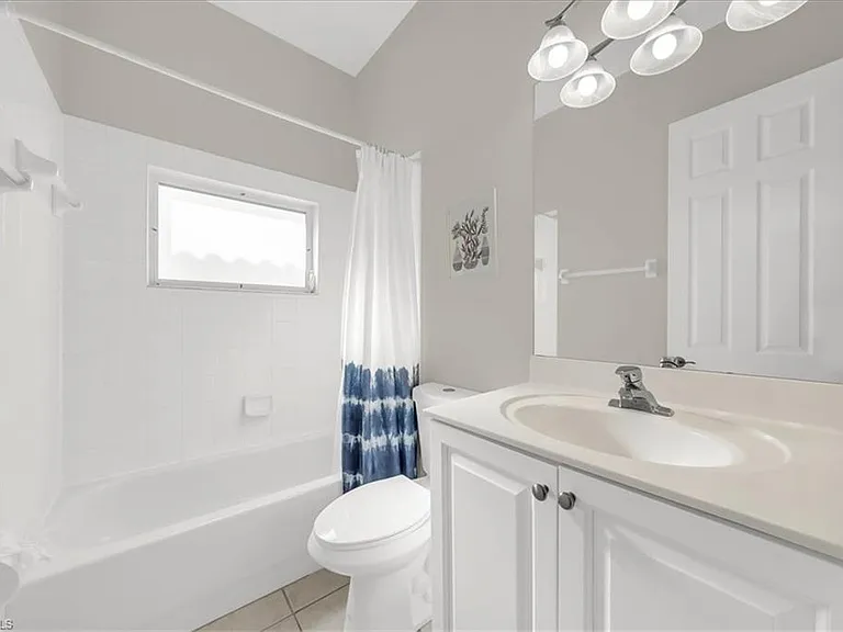 28327 Hidden Lake Dr — Photo 22