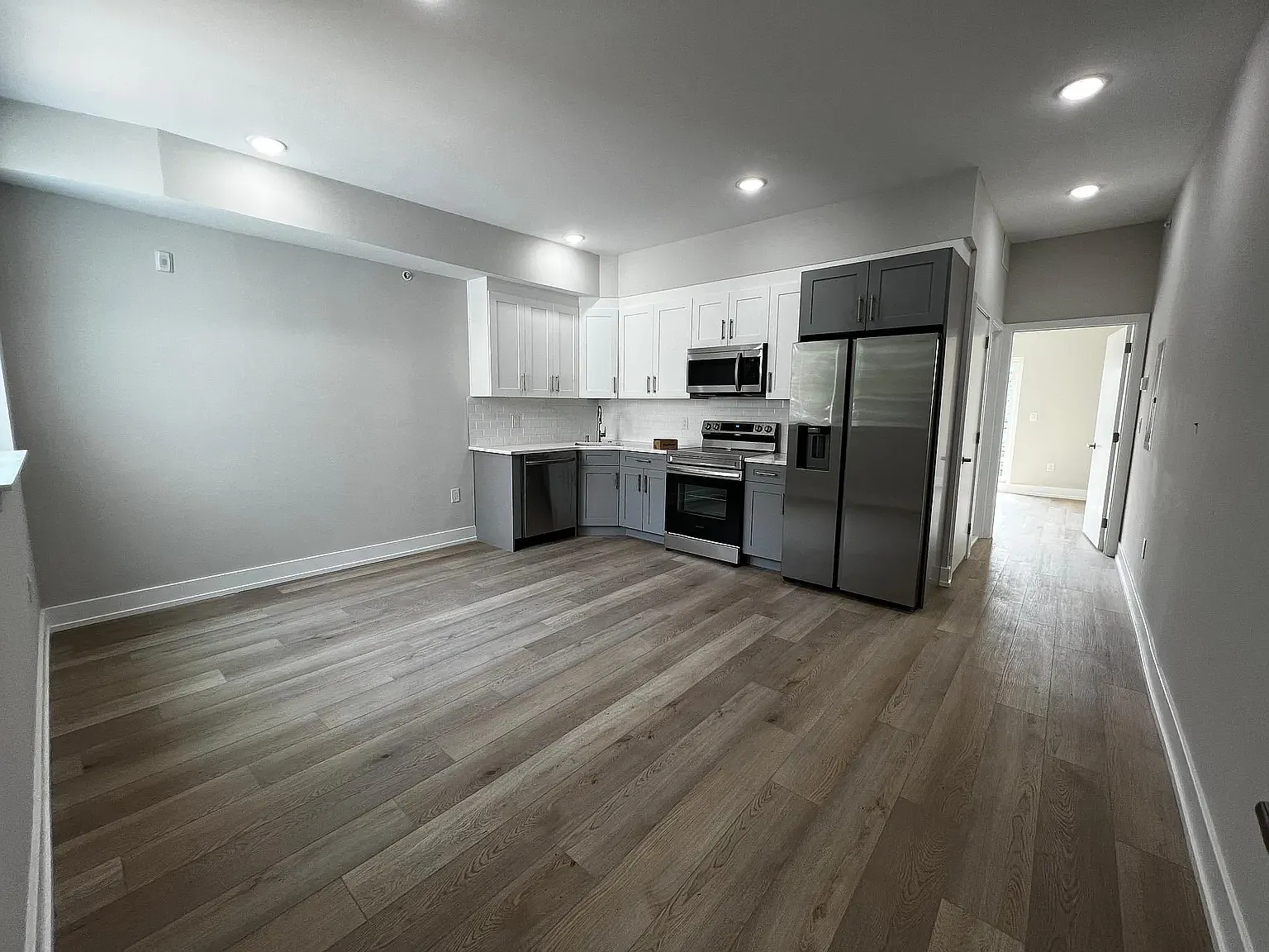 1 bed, 600 sqft, $1,764 — Photo 4