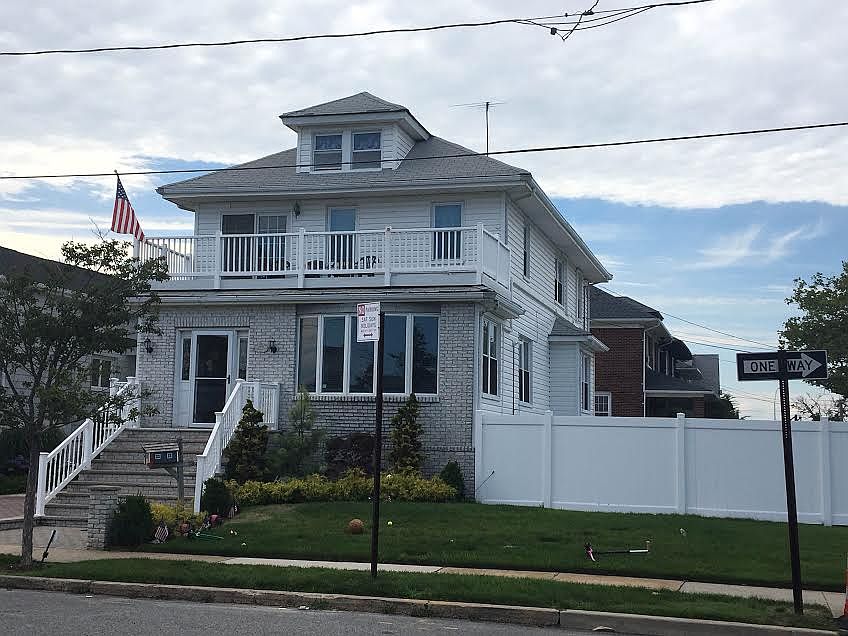 1st image of 13704 Cronston Ave