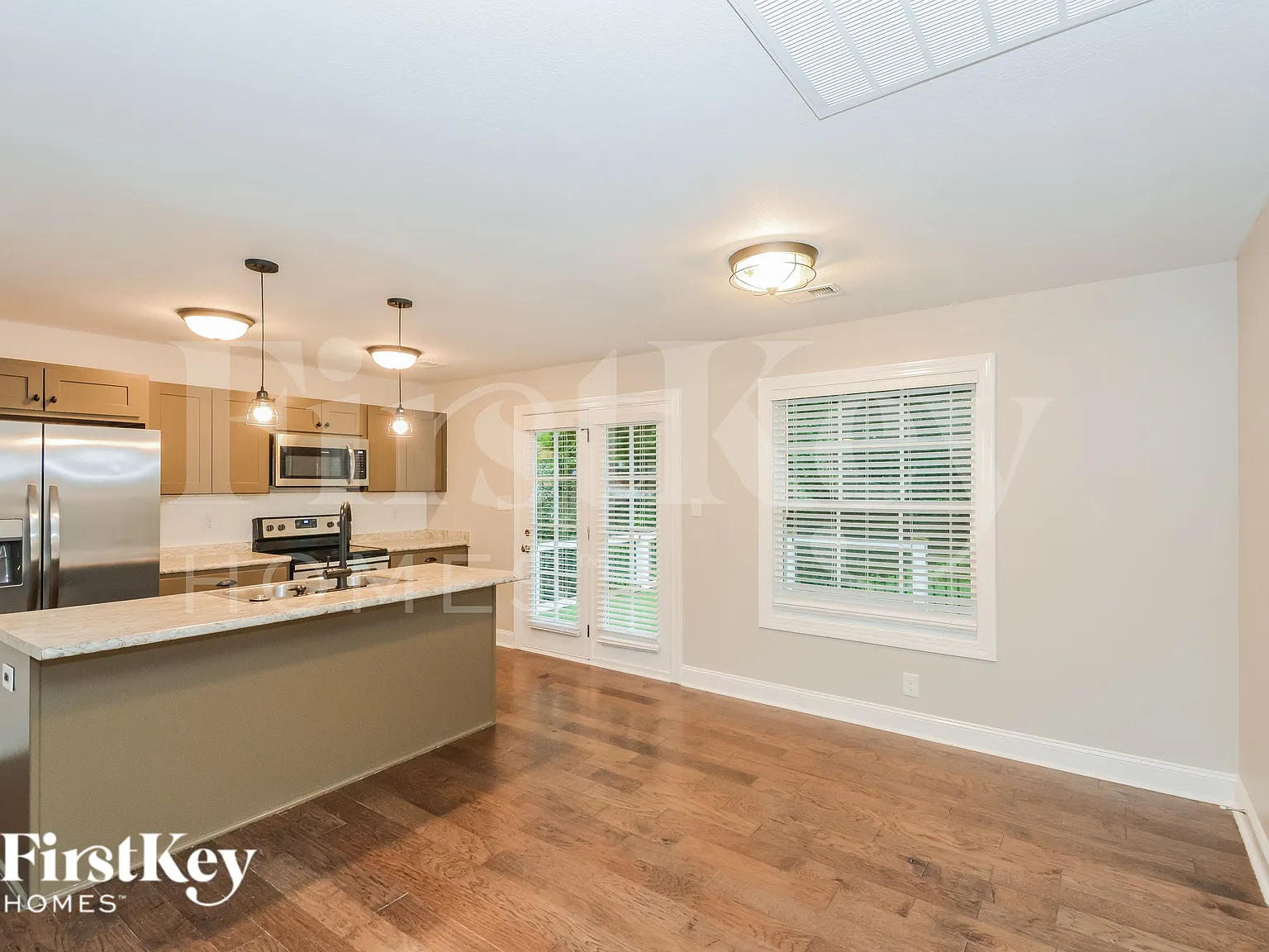 3 bed, 2.5 bath, 1557 sqft, $1,955 — Photo 4