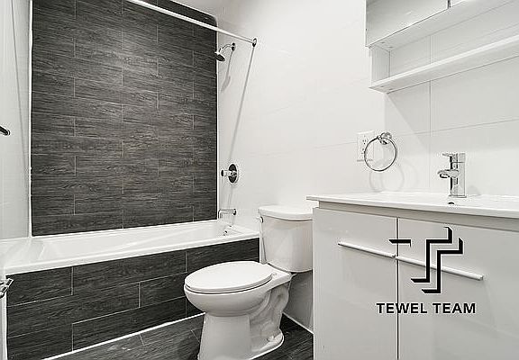 4th image of 2067 Adam C Powell Blvd #2E