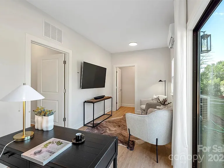 1104 Wonder Way — Photo 14