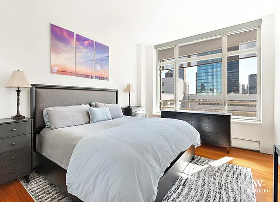 Sold by Warburg | media 3