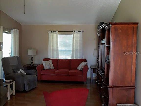 3rd image of 5513 Silent Brook Dr