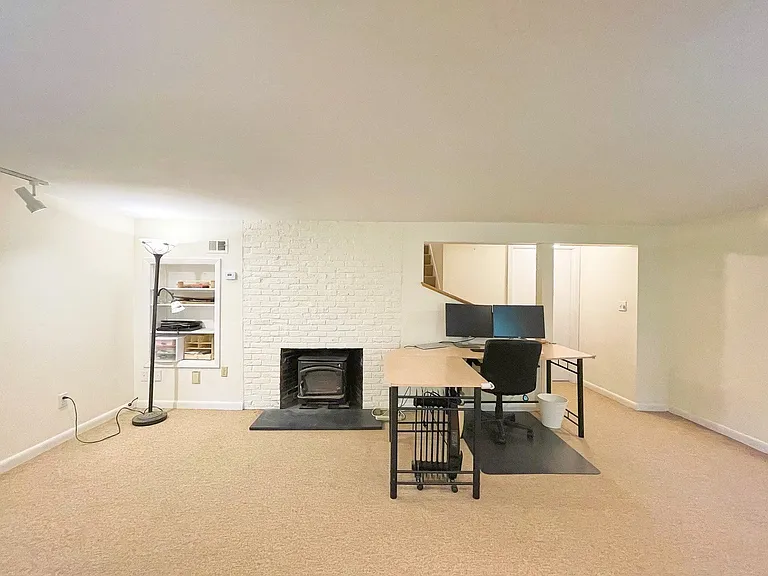 37 Emerson Rd — Photo 21