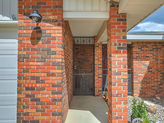 2nd image of 6420 Santolina Dr NW