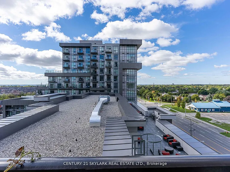 460 Dundas St E #701 — Photo 25