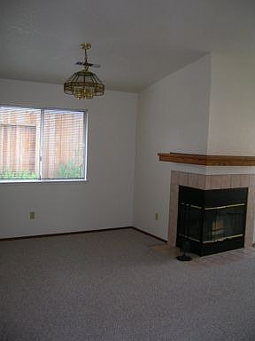 3rd image of 617 Glenbrook Dr