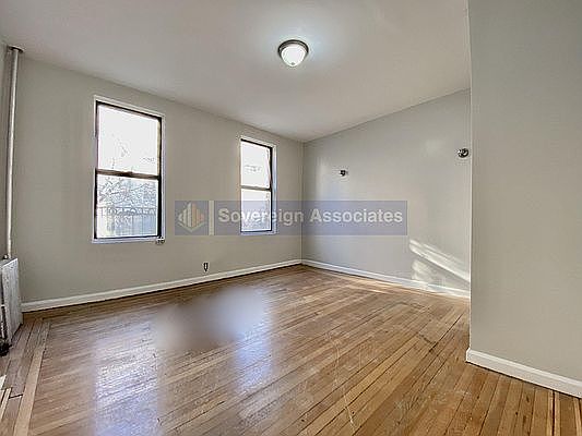3rd image of 570 W 156th St #36