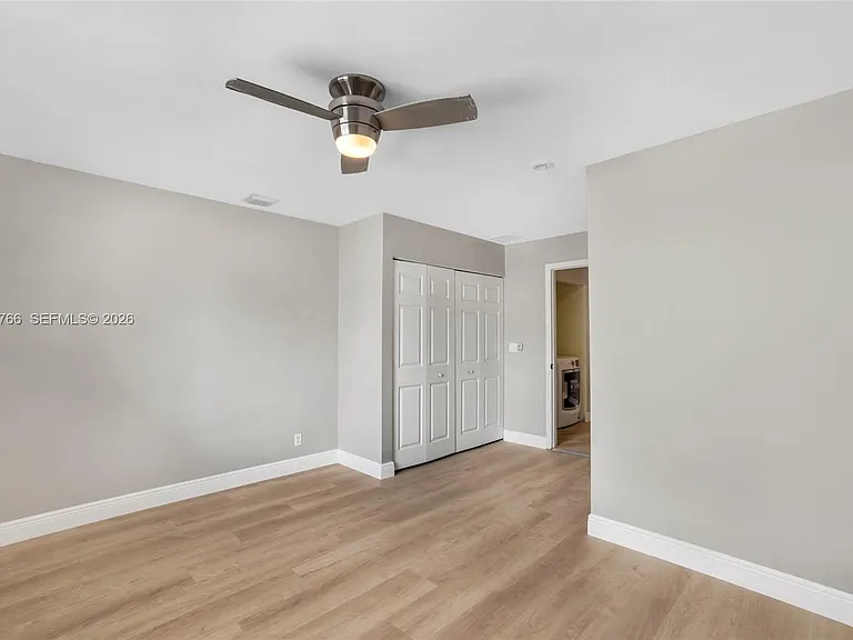 2929 SW 18th Ter — Photo 23
