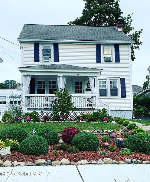 2nd image of 38 Hawthorne Avenue